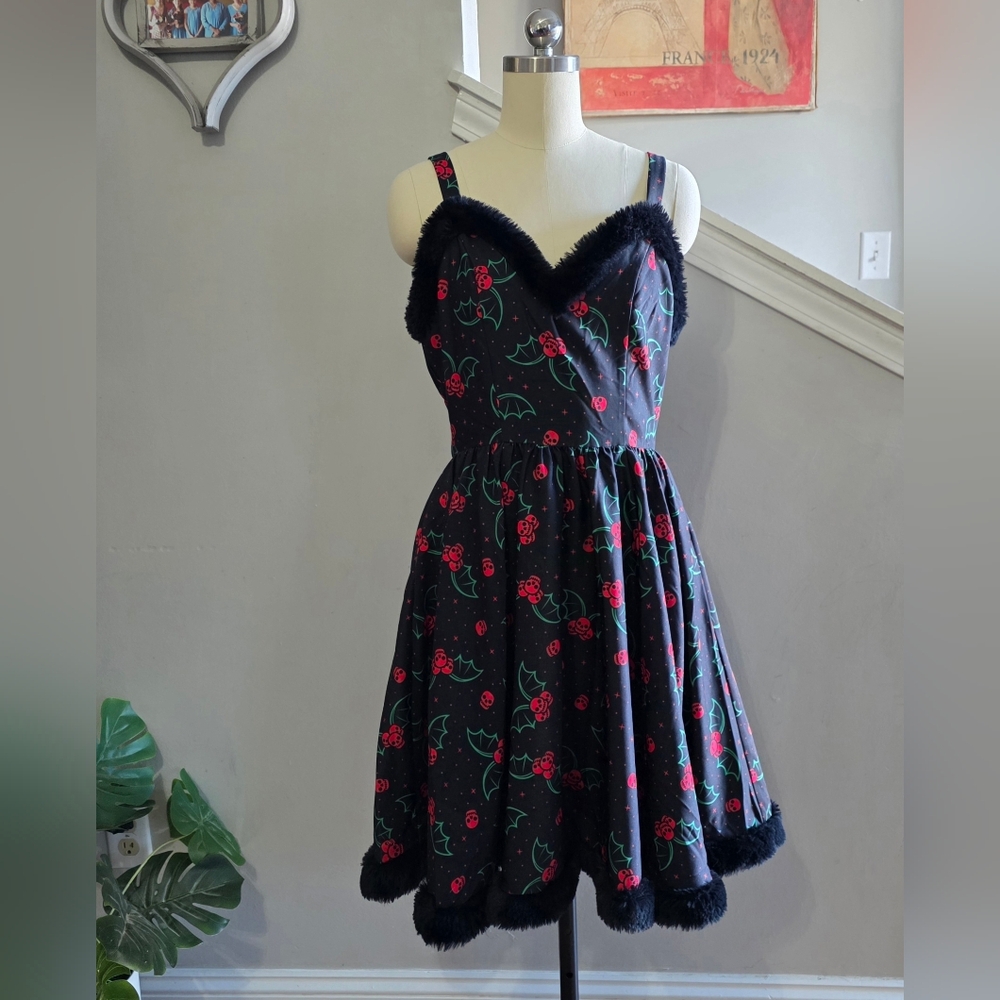 Sourpuss Dress Black Gothic Red Skulls Pin Up Size Medium